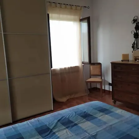 Nel Tra Cinque Terre E Versilia